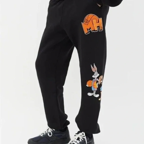 NWOT Madhappy x Space Jam Black Sweatpants Size XS - Picture 1 of 10